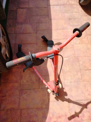 Patinete de 3 ruedas, scooter.