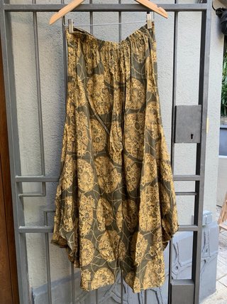 Pantalón ancho estampado