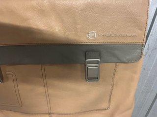 Borsa business Piquadro pelle color cuoio/beige