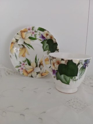 Taza de té inglesa de porcelana