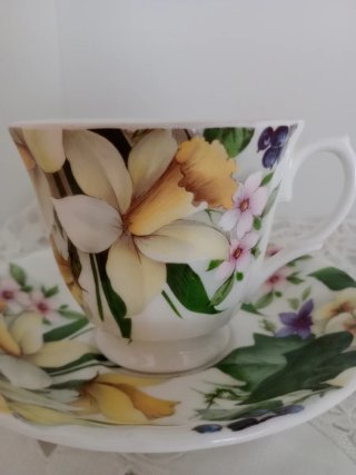 Taza de té inglesa de porcelana