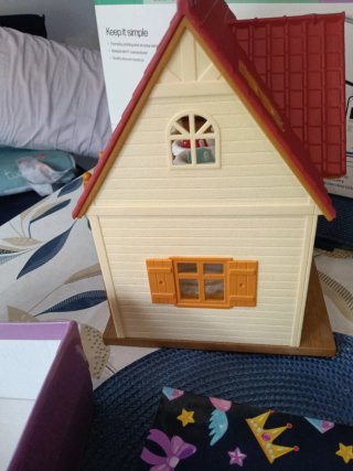 Casa Silvana con familia y accesorios