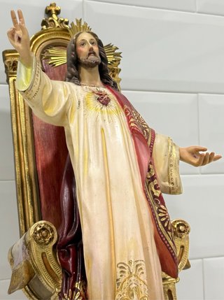 SAGRADO CORAZÓN ENTRONADO OLOT CALIDAD EXTRA ORO