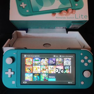 Nintendo Switch Lite + 30 Juegos
