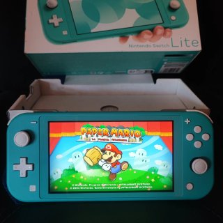 Nintendo Switch Lite + 30 Juegos