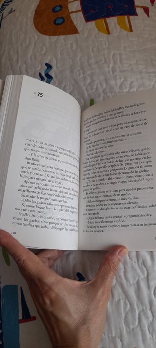 Hay Un Chico En El Baño de Las Chicas