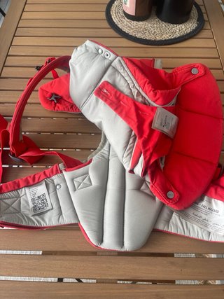 Mochila Portabebés Stokke Roja