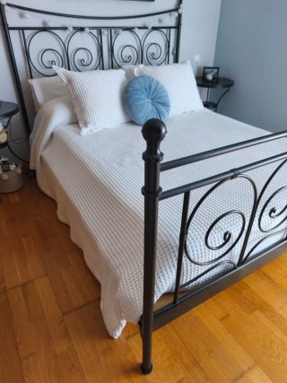Cama Forja Negra 150x200 + 2 Mesitas