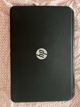 HP Pavilion 15-r003ns Portatile