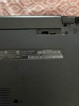 HP Pavilion 15-r003ns Portatile