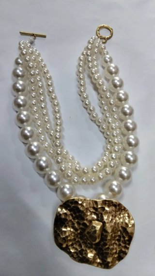 Collana perle 4 fili con pendente oro. Nuova