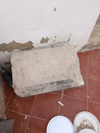 Piedras de sillería de varios tamaños