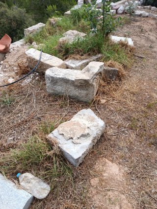 Piedras de sillería de varios tamaños