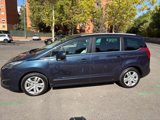 Peugeot 5008 2015
