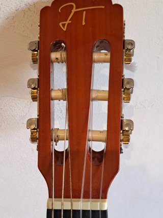 Guitarra Clásica OQAN QGC-5 KID 1/2