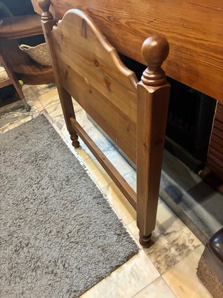 Cabecero de madera maciza clásico