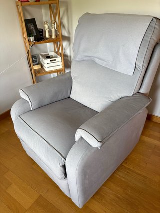 Sillón reclinable eléctrico gris