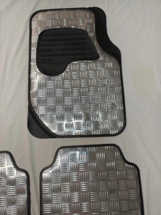 Lote alfombrillas coche aluminio años 2000