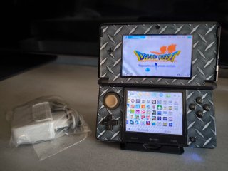 Nintendo 3DS + 68 Giochi + Caricatore
