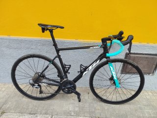 Bicicleta de carretera carbono KTM todo integra