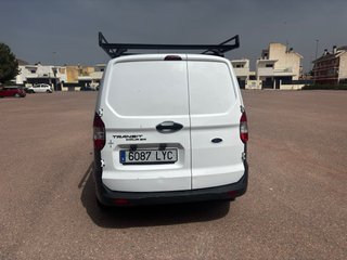 Ford Transit Courier 2022