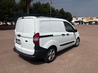 Ford Transit Courier 2022