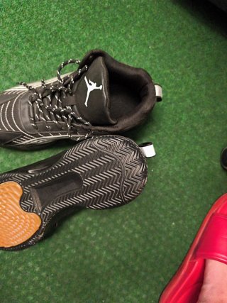Zapatillas Jordan Negras y Blancas