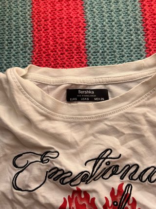 Crop top Bershka blanco y rojo S