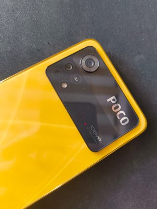 POCO X4 Pro 5G 128GB Amarillo - Como Nuevo