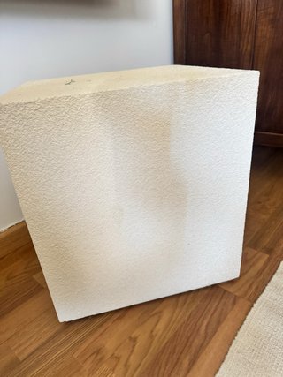 Mesa auxiliar Zara Home color crudo