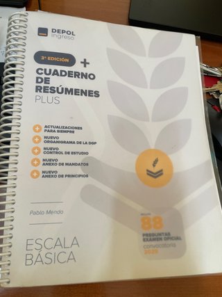 Libro cuaderno de resumenes Policia