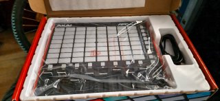 Akai APC Mini MK2 + Akai MidiMix
