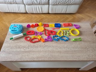 Kit de plastilina con moldes y rodillo