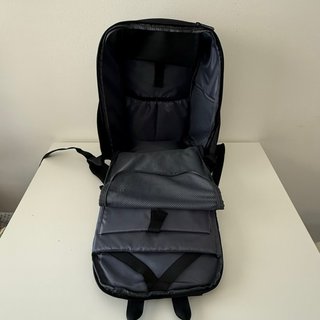 Mochila Antirroubo Portátil 15.6”