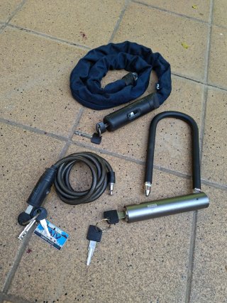 Patinete Eléctrico Brigmton BSK-801 + Accesorios