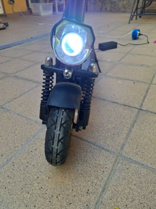 Patinete Eléctrico Brigmton BSK-801 + Accesorios