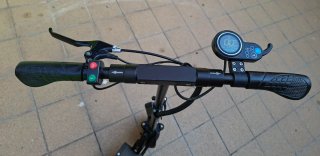 Patinete Eléctrico Brigmton BSK-801 + Accesorios