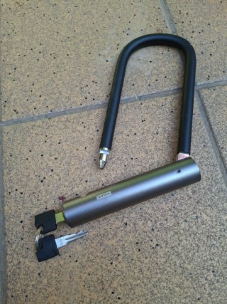 Patinete Eléctrico Brigmton BSK-801 + Accesorios