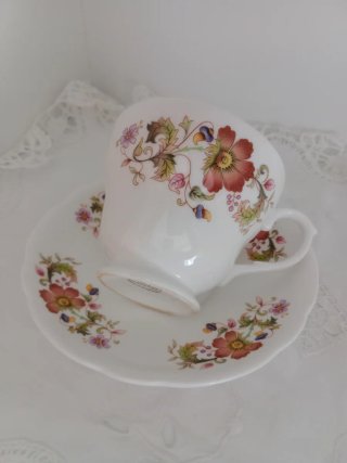 Taza de té inglesa de porcelana