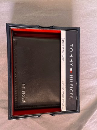 Billetera Tommy Hilfiger Cuero RFID