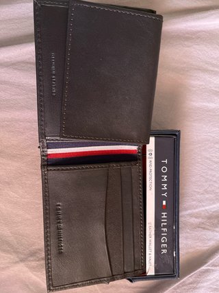 Billetera Tommy Hilfiger Cuero RFID