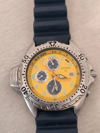 Reloj Citizen Promaster Diver 200m Amarillo
