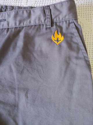 Pantalones cortos uniforme colegio Claret