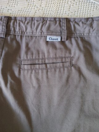 Pantalones cortos uniforme colegio Claret