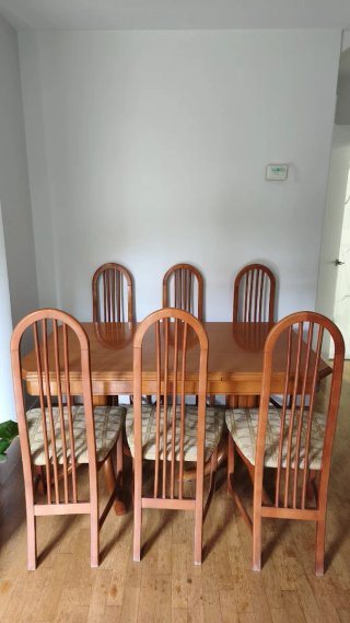 Mesa extensible + 6 sillas comedor