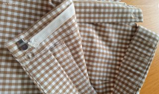 Pantalón Capri Cuadros Marrón y Blanco