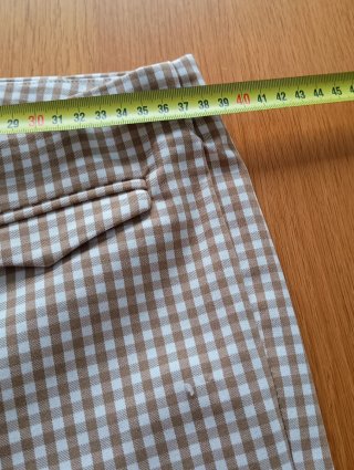 Pantalón Capri Cuadros Marrón y Blanco