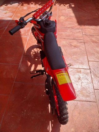 Minimoto roja - 2 usos