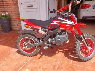 Minimoto roja - 2 usos