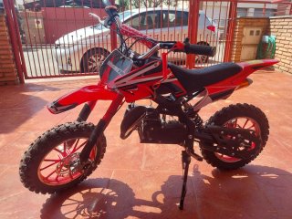 Minimoto roja - 2 usos